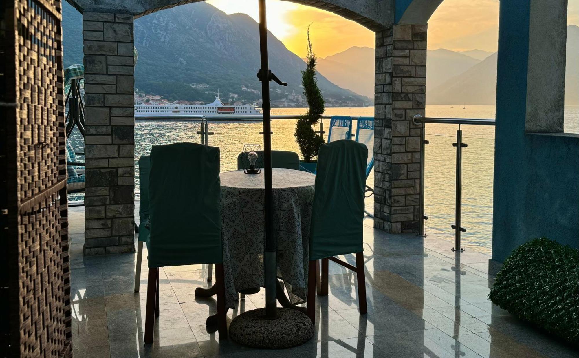 Aparthotel Maxim Kotor Extérieur photo